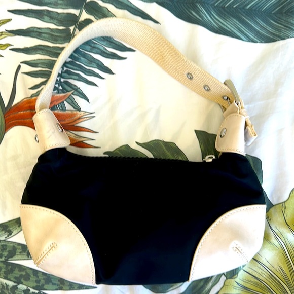 Brandy Melville Handbags - BRANDY MELVILLE black/ cream purse